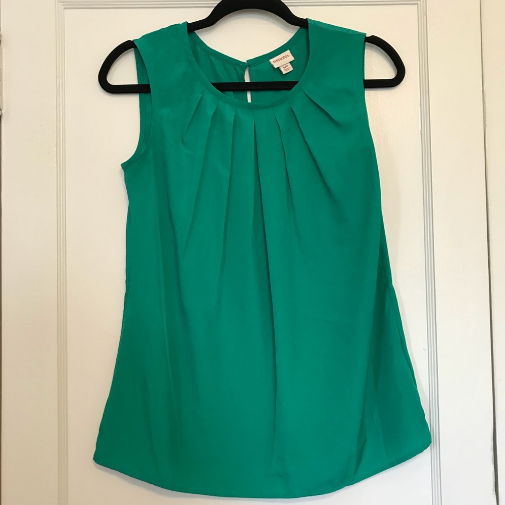 Beautiful Kelly Green Tank by Merona